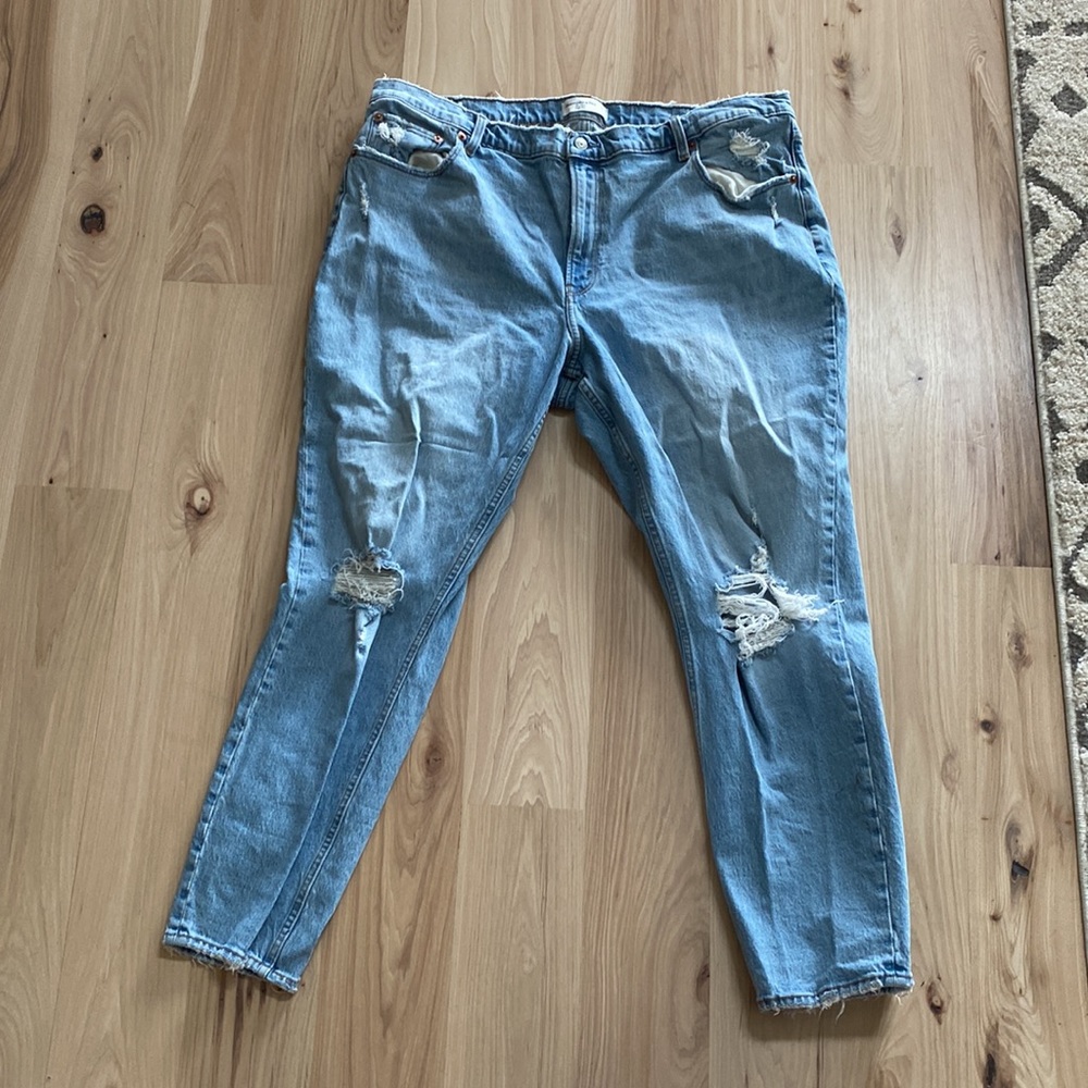A&F Jean